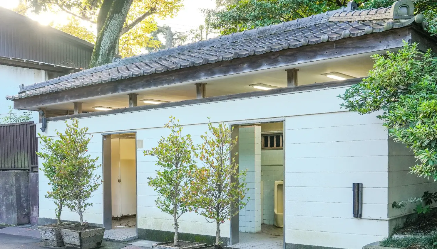 第二駐車場手洗い所